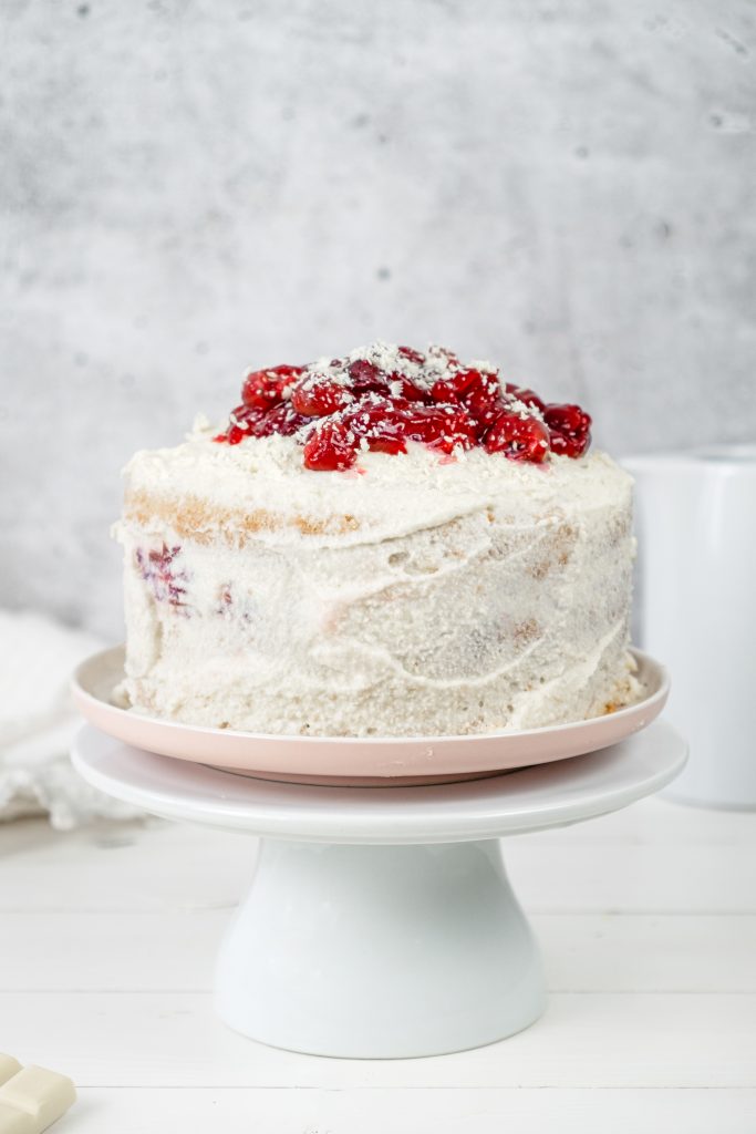 White Forest Design Cake – Magic Bakers, Delicious Cakes-thanhphatduhoc.com.vn