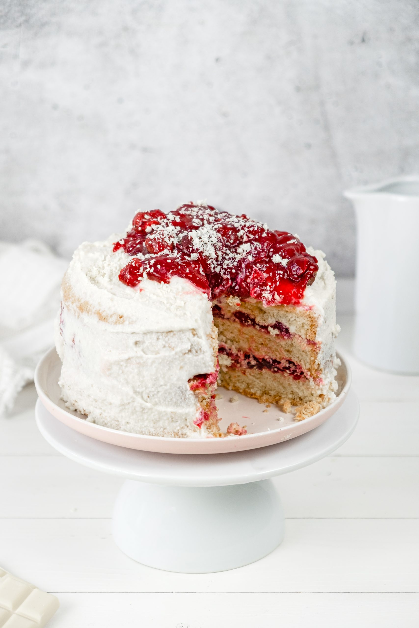 Buy/Send White & Red Roses Designer Chocolate Cake- 1 Kg Eggless Online- FNP